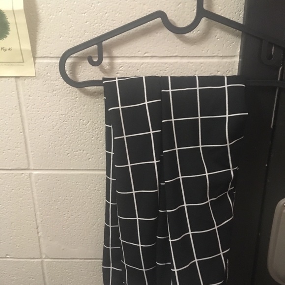 Black and white checkered joggers - Picture 2 of 2